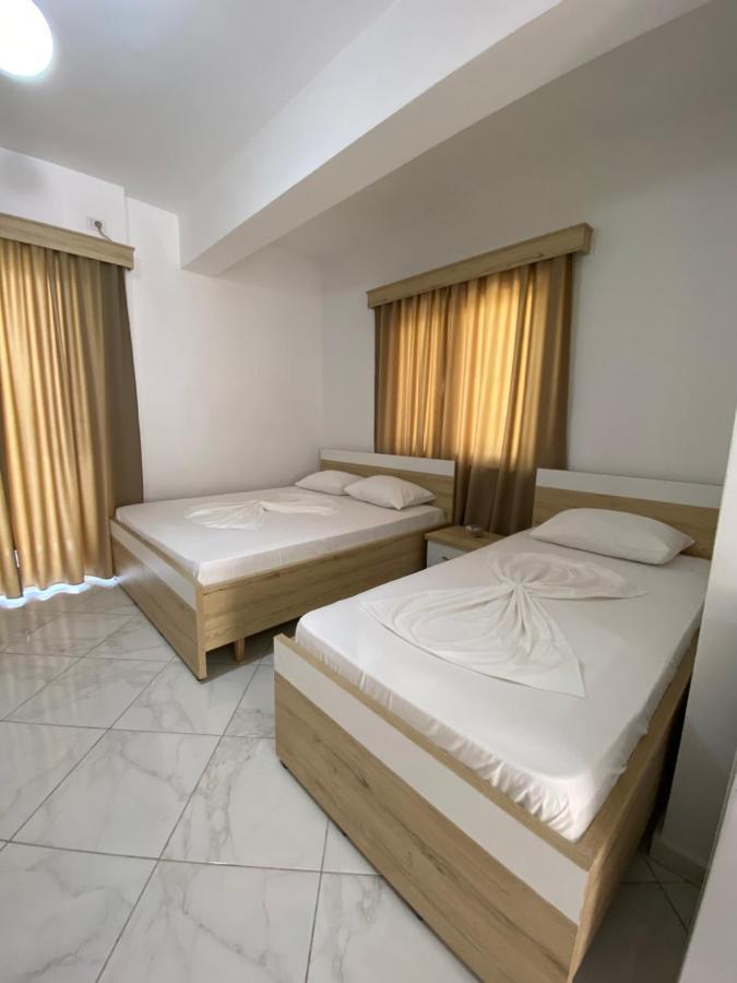 Hotel Andrea Sarandë Exterior foto