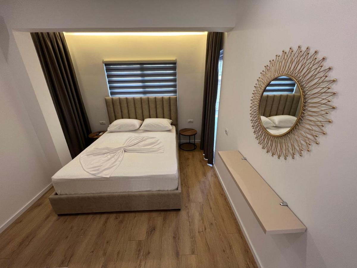 Hotel Andrea Sarandë Exterior foto