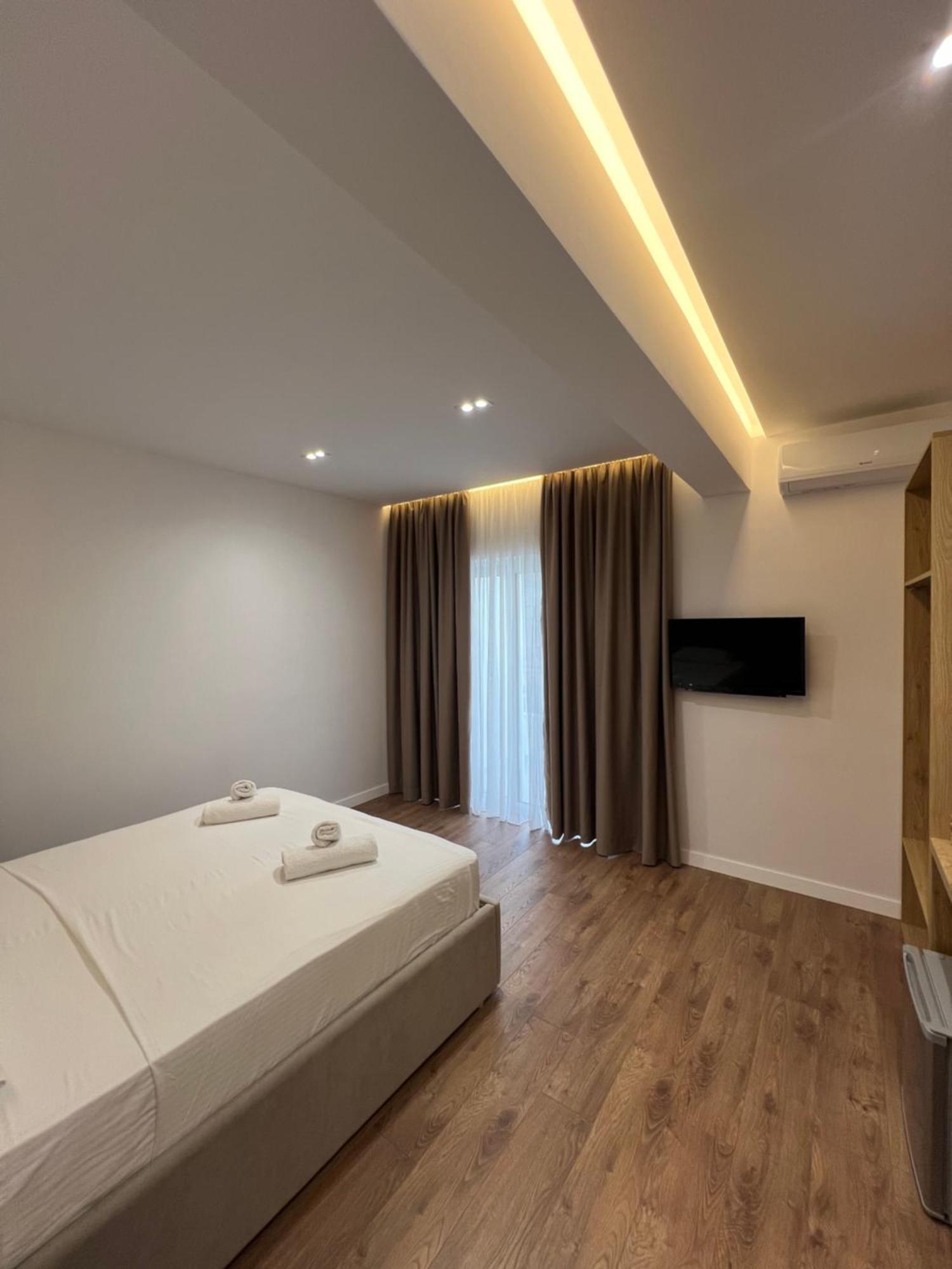 Hotel Andrea Sarandë Exterior foto